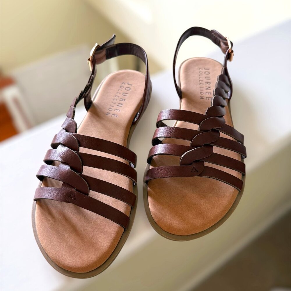Chic Brown Strappy Flat Sandals - NEW